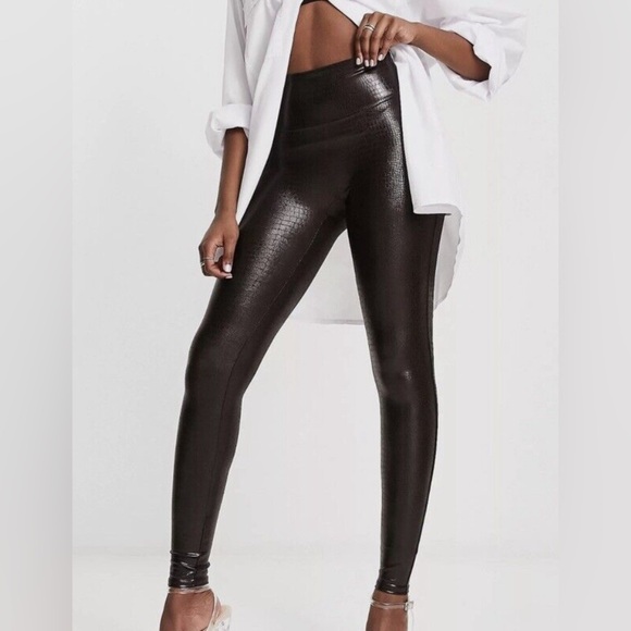 SPANX Sz M Crocodile Embossed Leggings Comfort Waist Ankle Length Dark Brown - Picture 1 of 11